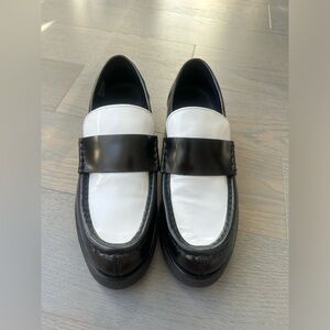 Koio - Black and White Loafers “Bari” Loafers - EU 38